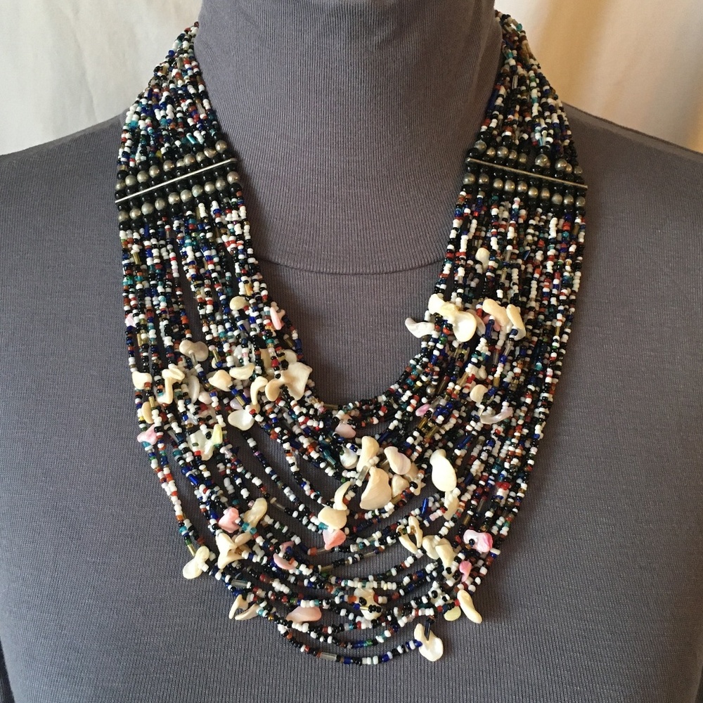 SOLD—Vintage 1970’s Beaded Seashell Tribal Layer Bib Necklace from Aruba - Picture 3 of 16